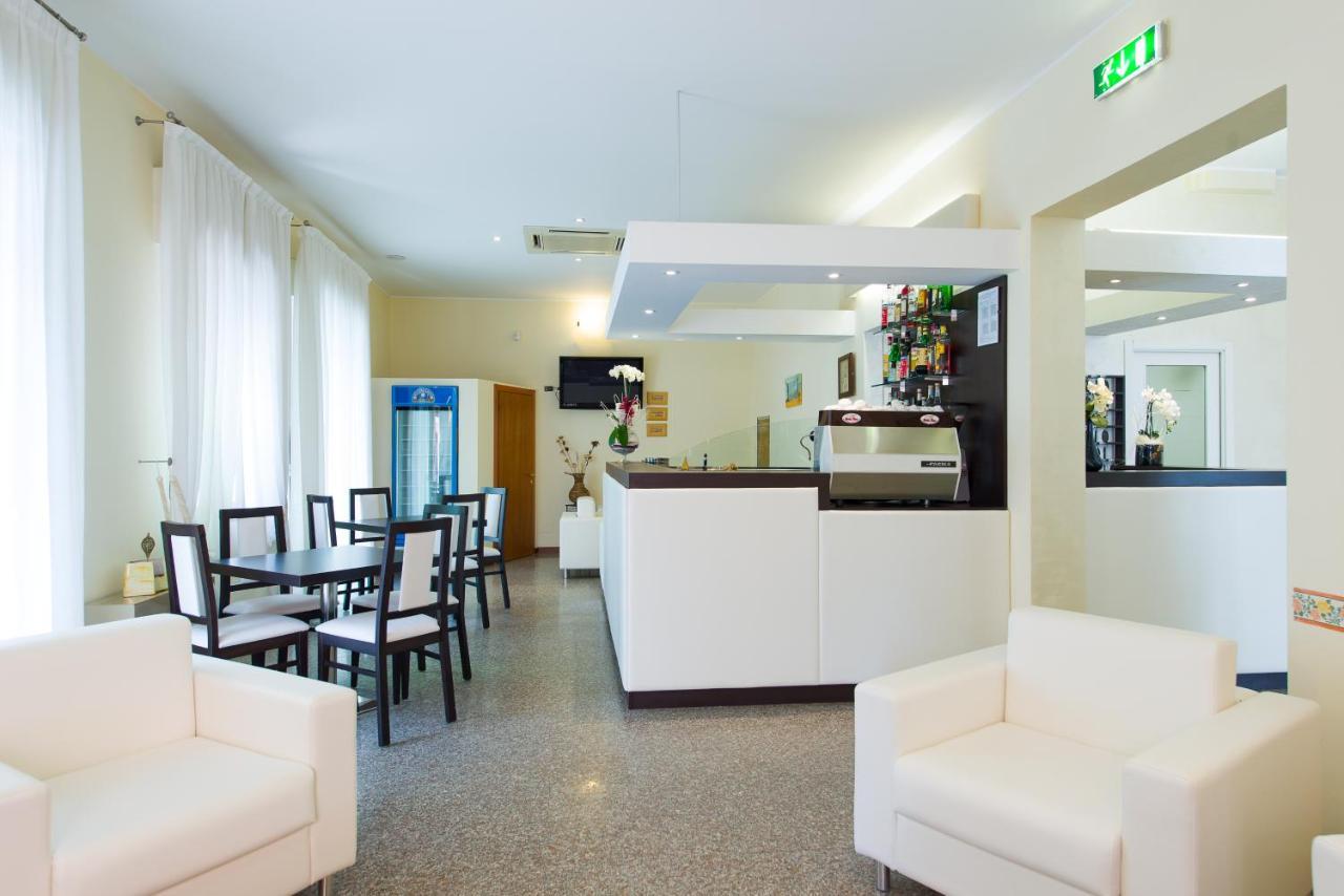 Hotel Galassia Rimini Exterior photo
