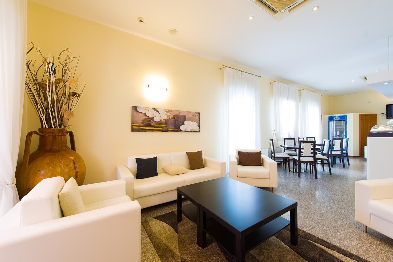 Hotel Galassia Rimini Exterior photo