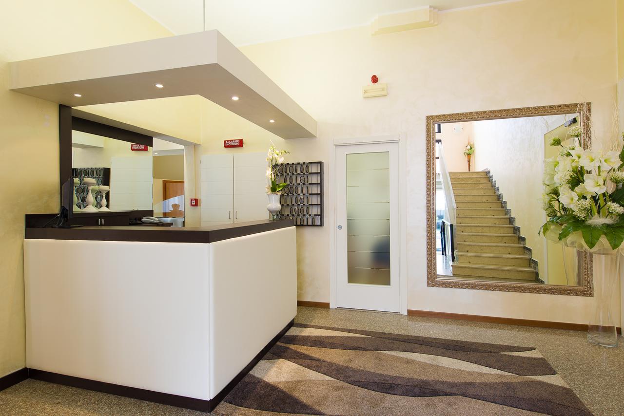 Hotel Galassia Rimini Exterior photo
