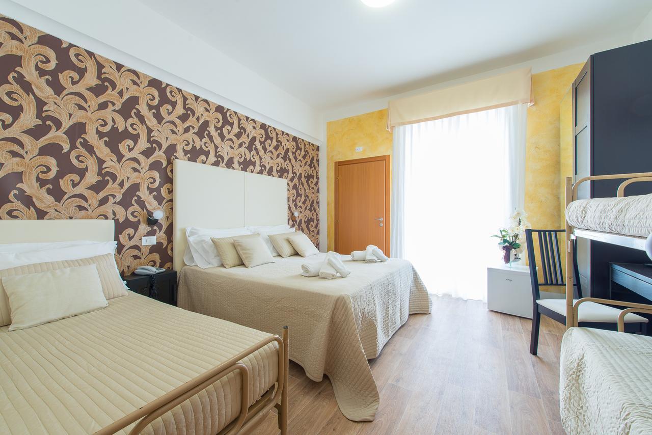 Hotel Galassia Rimini Exterior photo